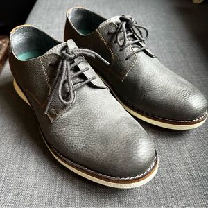 Bass Shoes - Size 8.5